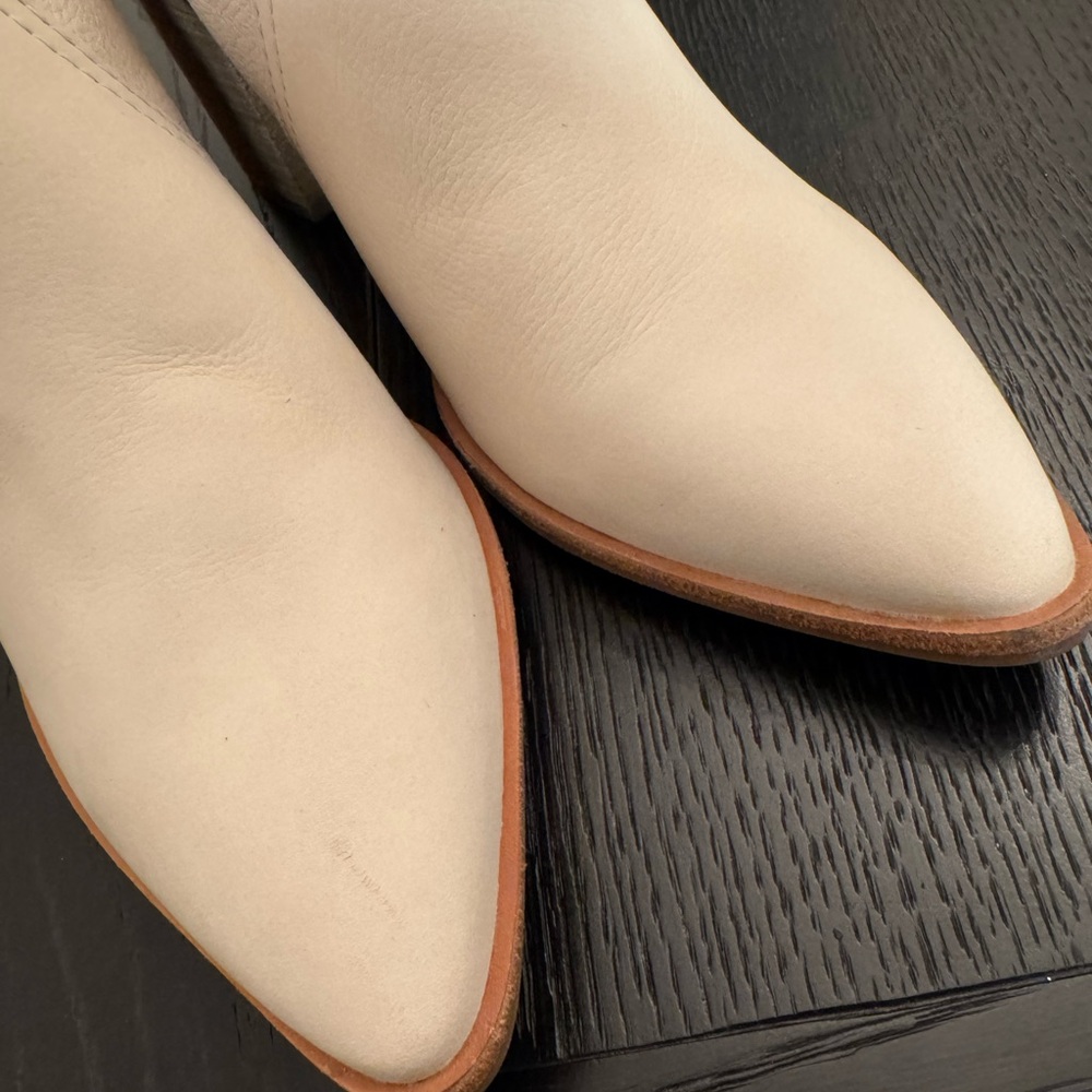 Gianni Bini Darnold Nubuck Block Heel Booties - Picture 5 of 12